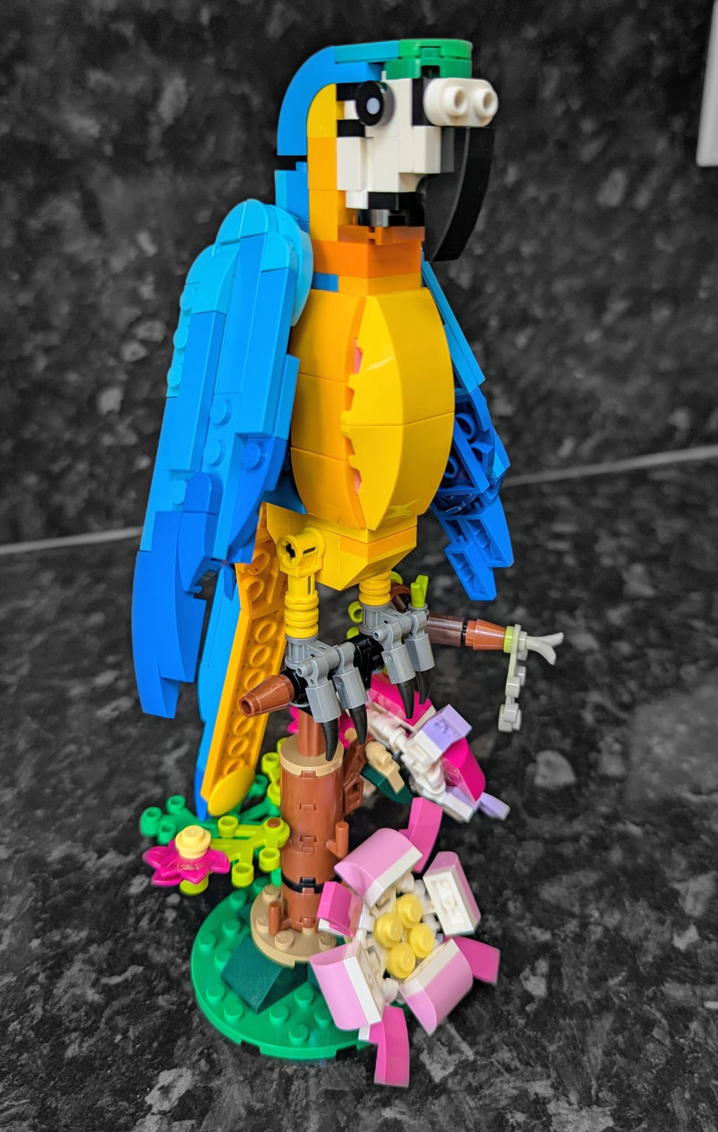 Blue parrot made of Lego